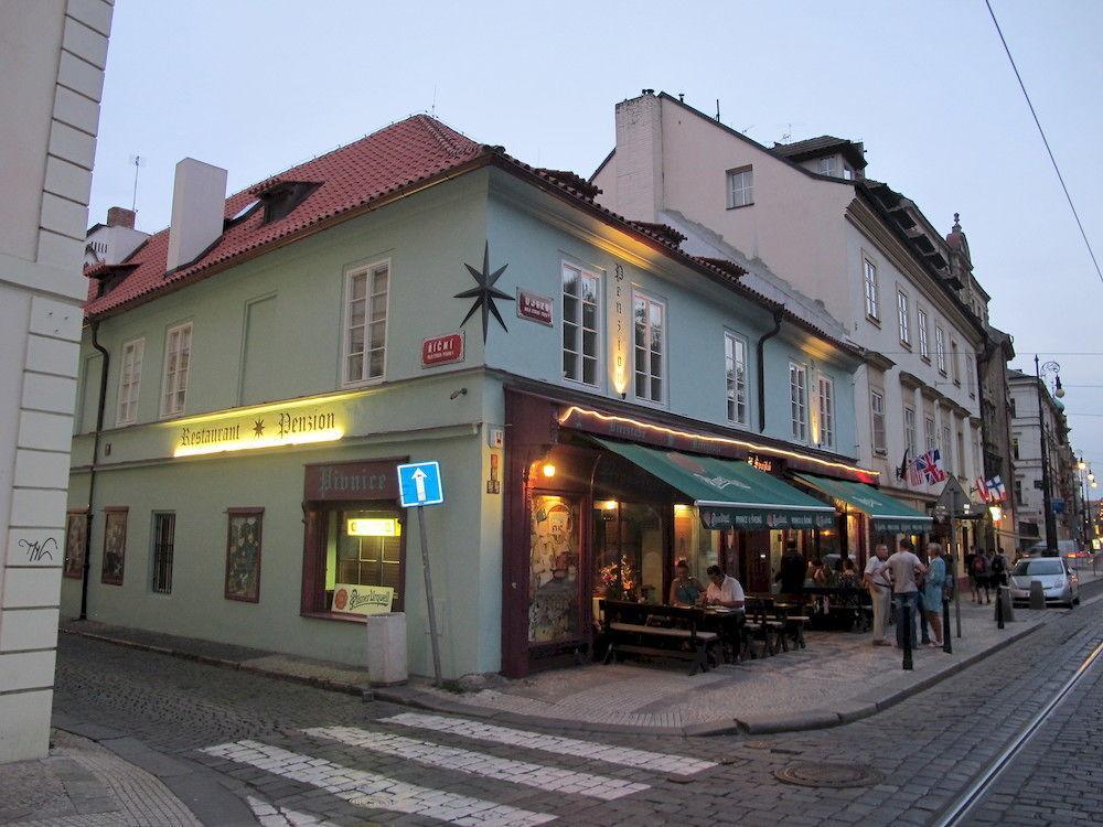 U Svejku Апартаменти *